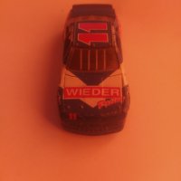 Количка Matchbox 11 Kyle Wieder Thunderbird Wieder Racing 1/64 c26g3 VGUC C131A, снимка 1 - Колекции - 39007161