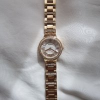 Дамски часовник Fossil, снимка 1 - Дамски - 36631017