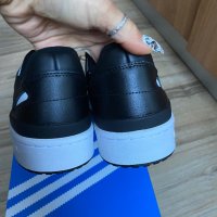 Оригинални нови кецове ADIDAS FORUM LOW CL! 45 н, снимка 4 - Маратонки - 43990746