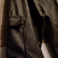 Кожен панталон карго със странични джобове. S нов Италия, снимка 5 - Панталони - 35406658