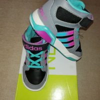 Кецове Adidas, снимка 1 - Детски обувки - 26422376