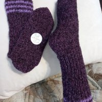 Ръчно плетени дамски чорапи размер 38, снимка 1 - Дамски чорапи - 39647409