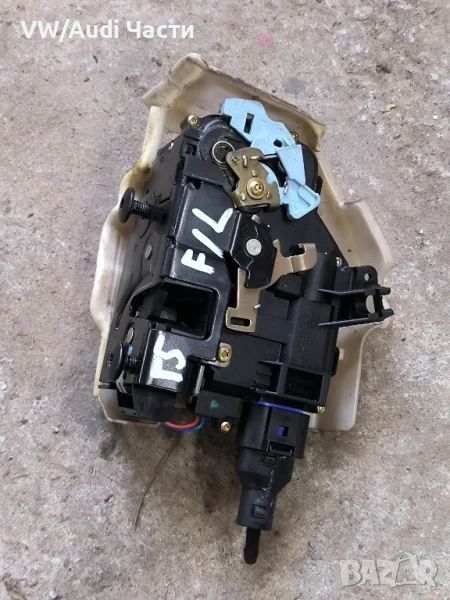 Предна лява брава механизъм ключалка за Голф 5 Пасат Джета VW Golf 5 Passat Touran Jetta 3D1837015, снимка 1