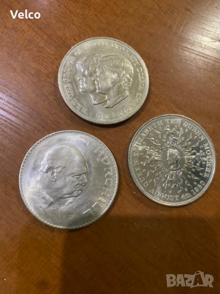 монети  /плакети/ на кралица елизабет, снимка 1