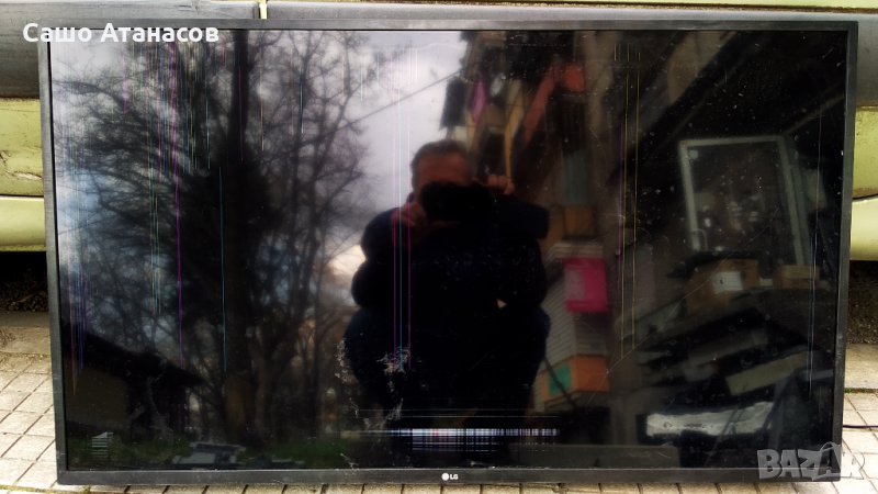 LG 43LM6300PLA със счупена матрица ,EAX68210401 ,EAX68167602(1.0) ,HV430FHB-N10 ,HC430DUN-ABXL1-A144, снимка 1