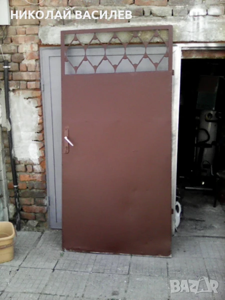 Метална       врата  без   рамка   /  размер    - 95 /  2  м   ., снимка 1