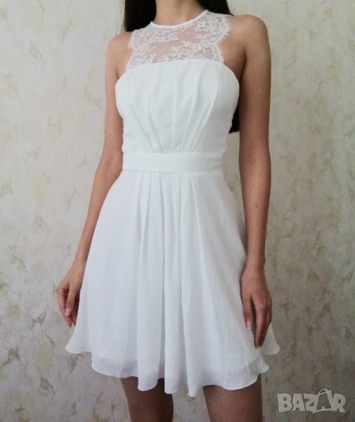 Елегантна дамска рокля с дантела в бял цвят р-р S/M - марка Elise Ryan, снимка 1