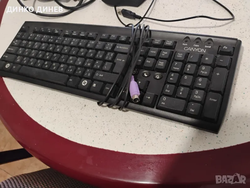 Клавиатура мишка захранващи кабели за компютър, снимка 1