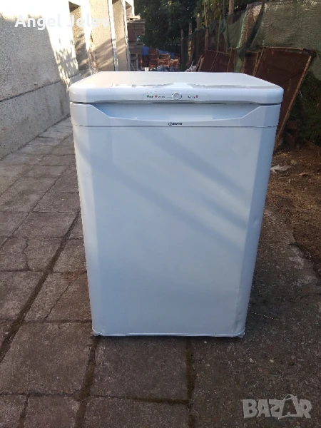 малък фризер индезит, снимка 1