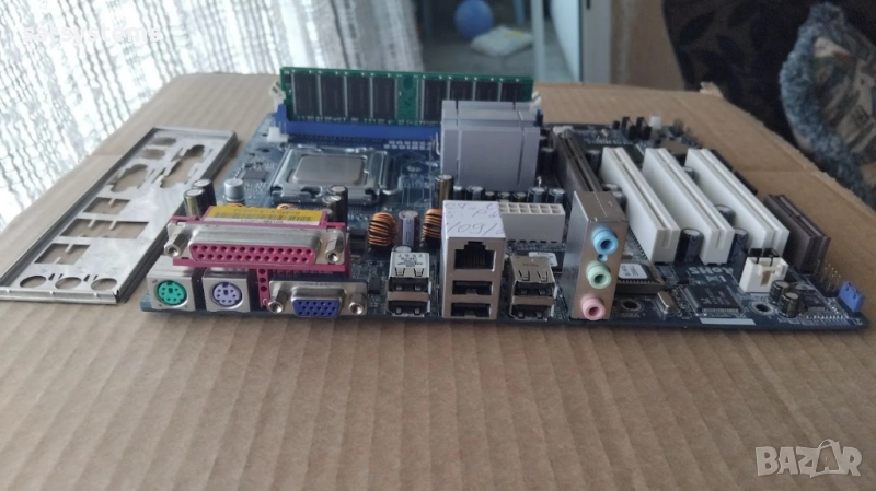 Дънна платка ASRock 775i65G Socket 775 CPU+FAN+RAM, снимка 1