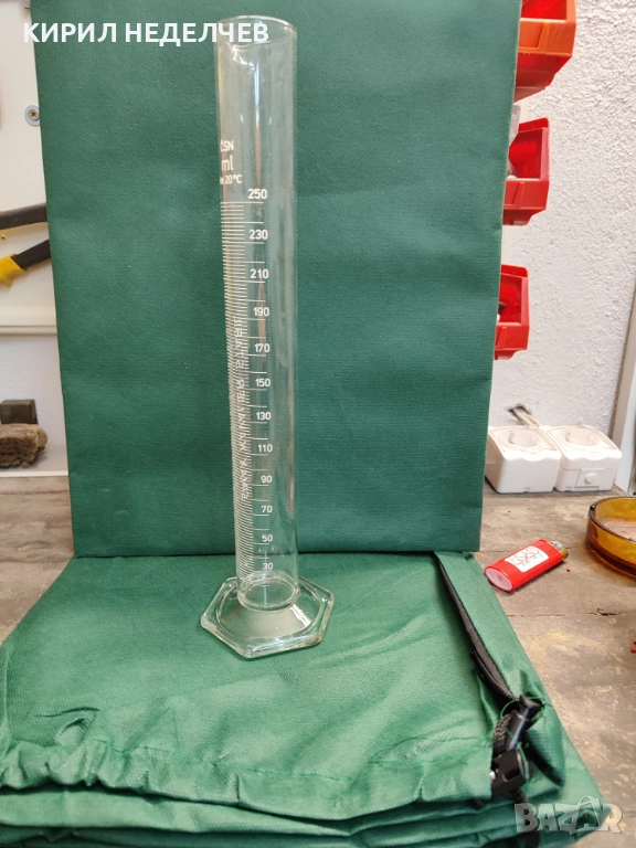 стъклен мерителен цилиндър 250 мл, снимка 1