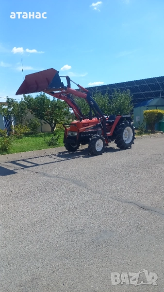  челен товарач Янмар, снимка 1