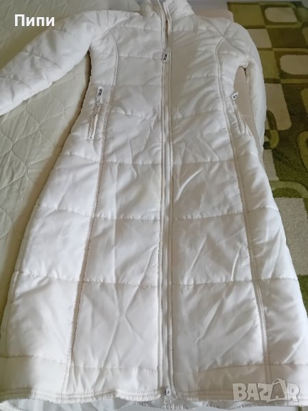 Чудесно  бяло дълго, топло яке, с,м размер , снимка 1