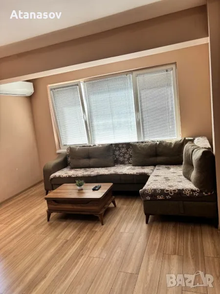 тристаен апартамент с 2 отделни спални , снимка 1