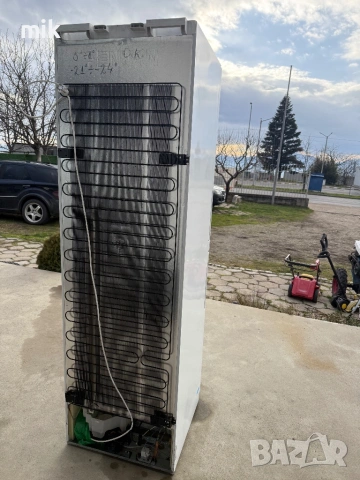 Хладилник с фризер Миеле с инверторен мотор, снимка 10 - Хладилници - 53007433