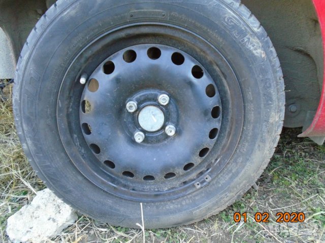 Летни гуми 165 70 14 Фалкен Метални джанти Шкода Фолксваген, снимка 1