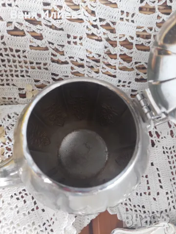 Чайник, захарничка и латиера , снимка 3 - Аксесоари за кухня - 48713880