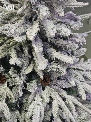 Изкуствена елха Kring Melbourne , цялата заснежена с метална стойка, снимка 10 - Декорация за дома - 52516572