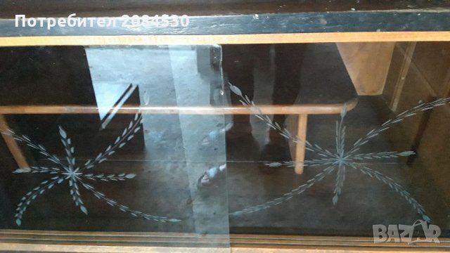 Старинен  шкаф/витрина, снимка 6 - Антикварни и старинни предмети - 32995396