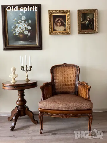 Антикварно кресло в стил Луи XV с ратанова облегалка и подлакътници, снимка 3 - Антикварни и старинни предмети - 48090458
