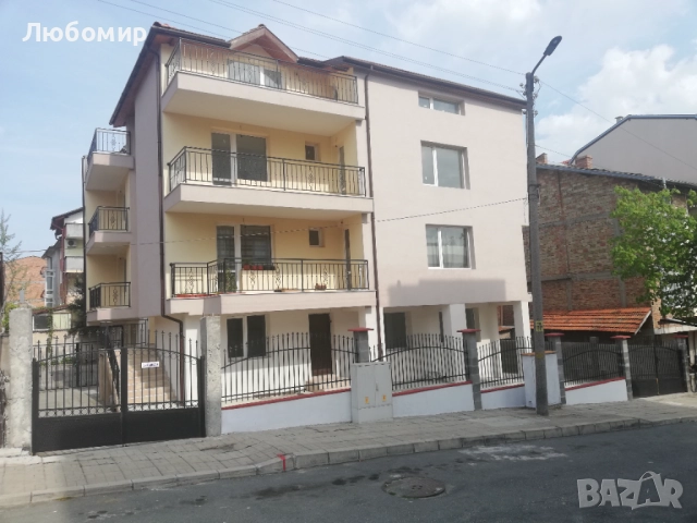 Продавам имот на морето