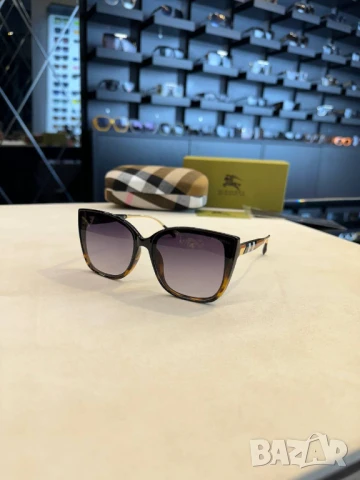 очила с черен обикновен калъф и ув защита  burberry chanel, снимка 14 - Слънчеви и диоптрични очила - 50741862