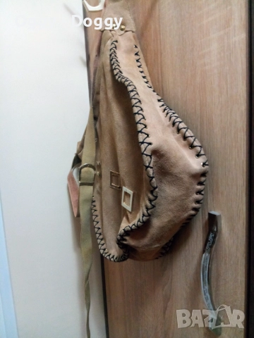 Дамска чанта от велур, снимка 6 - Чанти - 52482401