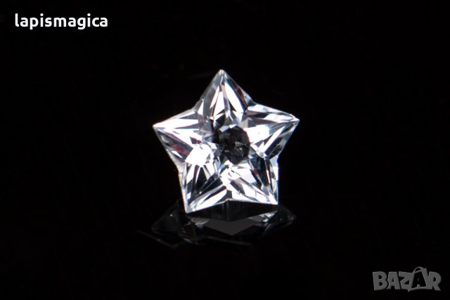 Уникален бял топаз с шлифовка звезда 1.04ct IF