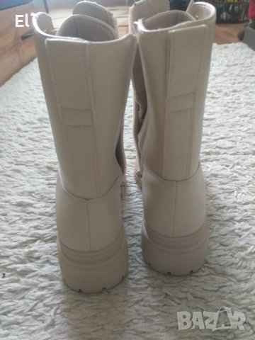 Боти, снимка 2 - Дамски боти - 43292794