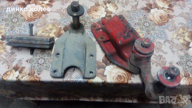 Продавам Лапи за ресьор за НИСАН Л 35 095