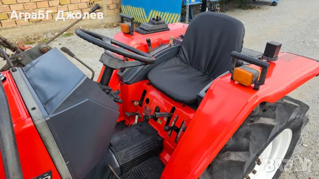 Японски трактор Yanmar FX235D с челен товарач, 23.5 кс, 4x4, АграБГ Джолев , снимка 8 - Селскостопанска техника - 48124577