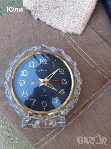 Руски часовник , снимка 5 - Антикварни и старинни предмети - 52955971