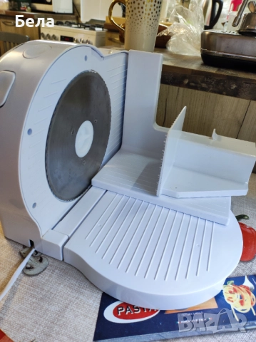 Резачка за колбаси и сирена, колбасорезачка, снимка 2 - Аксесоари за кухня - 51666330