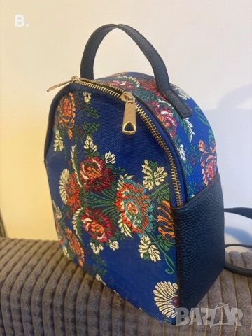 Елегантна дамска раница