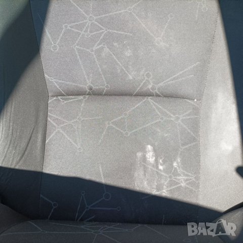 Салон Тойота Аурис 2009 година седалки тойота, снимка 3 - Части - 43956362