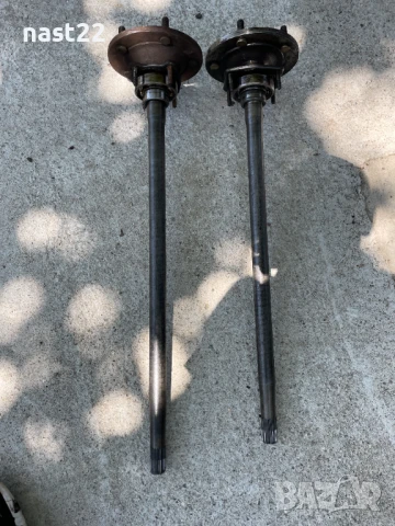 Задни полуоски  Сузуки Витара 2.0 V6 132 к.с 37/8, снимка 4 - Части - 51109490