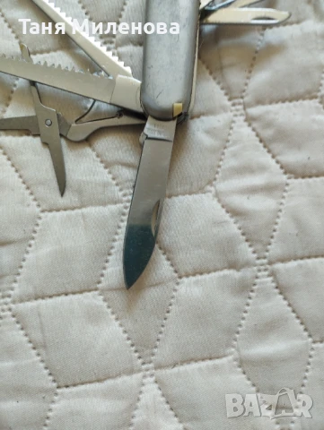 Колекционерско джобно ножче със много възможности ( ножичка, отварачка отверка и пр.), снимка 6 - Антикварни и старинни предмети - 51129642