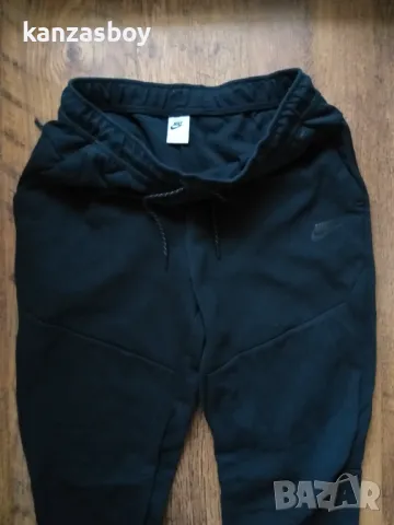 Nike Nsw Tech Fleece Jogger - страхотно мъжко долнище ХЛ, снимка 8 - Спортни дрехи, екипи - 48396380