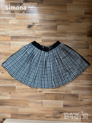 Bershka плисирана пола (2 в 1)