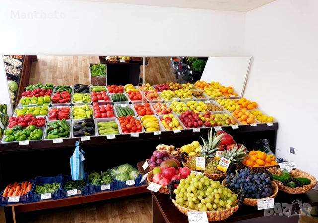 Щандове с огледала много здрави , снимка 2 - Стелажи и щандове - 51012387