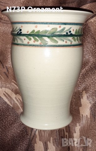 ПРЕКРАСНА РЪЧНА ИЗРАБОТКА. ВАЗА.ПОДПИС.