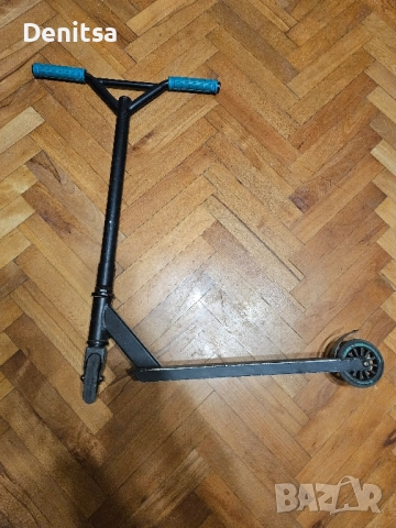 Тротинетка Черна дъвка Trickster, снимка 2 - Други спортове - 51975143