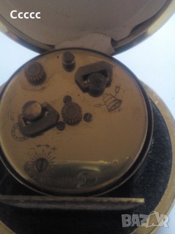 Механичен часовник EUROPA, снимка 3 - Антикварни и старинни предмети - 33086759