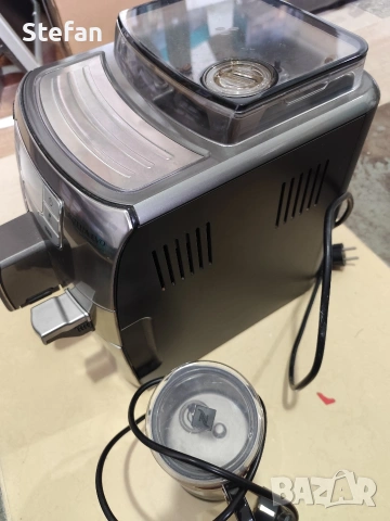 Продавам кафе автомат Saeco Intelia EVO, снимка 4 - Кафемашини - 53558145