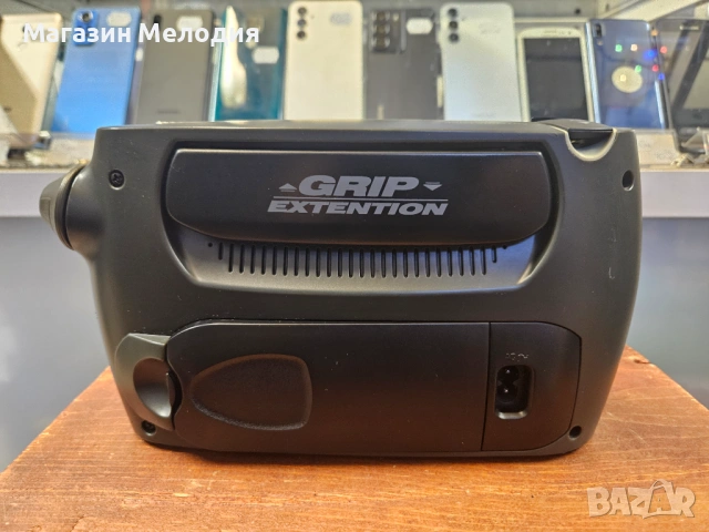 Радио Grundig Prima Boy 80 С проблем. Работи само на средни икъси вълни., снимка 9 - Радиокасетофони, транзистори - 52811049