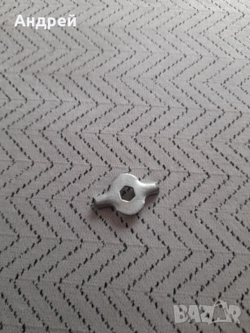 Стар велосипеден ключ за спици