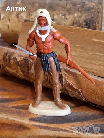 Стара Играчка от Шоколадово Яйце Kinder