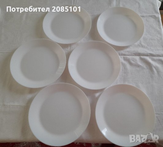 Бели чинии и купички комплект, снимка 2 - Чинии - 43940158