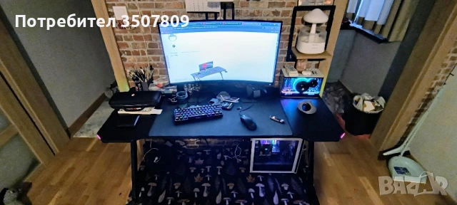 Геймърски Монитор Gigabyte G32QC / 32" / VA / QHD 1440p / 165Hz