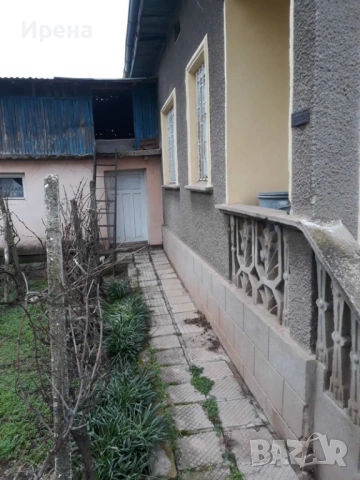 Къща в гр. Брусарци, обл. Монтана, снимка 2 - Къщи - 53130842